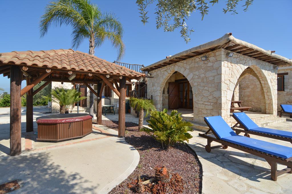 La Estancia Полис Экстерьер фото
