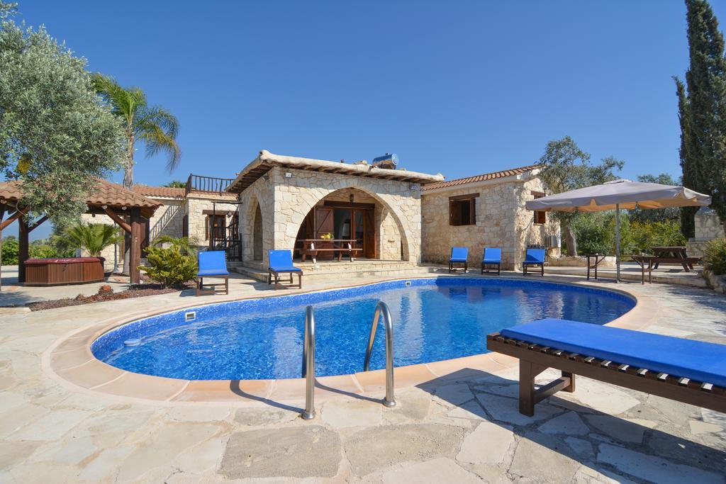 La Estancia Полис Экстерьер фото